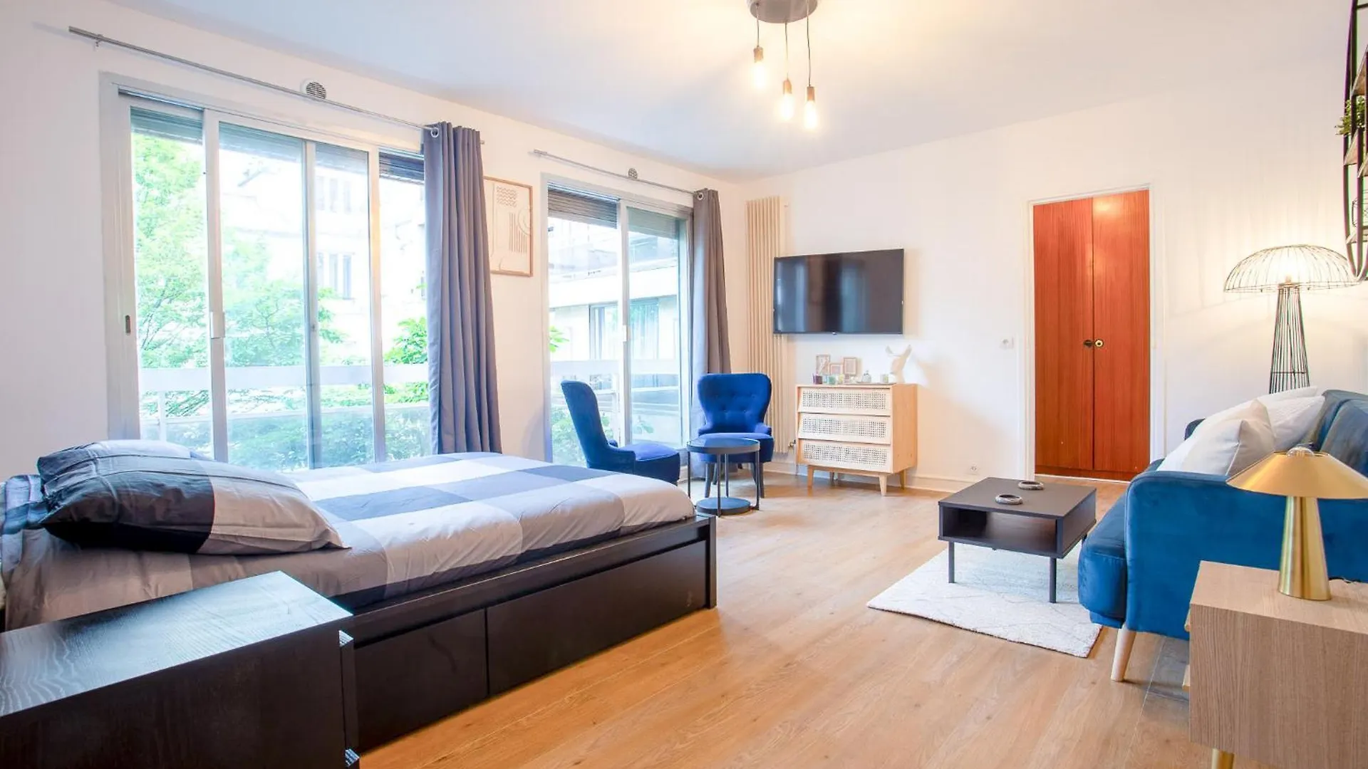 Appartement Moderne Champs-Elysees Párizs